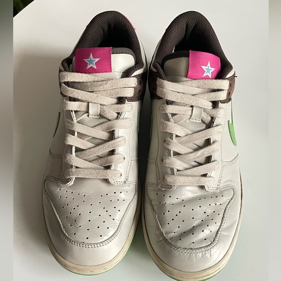 WMNS 2006 Nike Dunk Low ‘Birch Green Bean’ - Picture 3 of 8